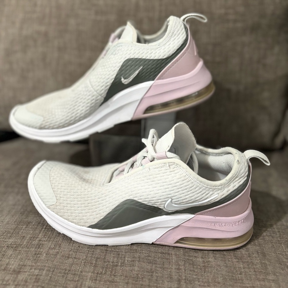 Nike Air Max Motion 2 Photon Dust/White/Iced Lilac Shoes AQ2741-015-Womens 5.5